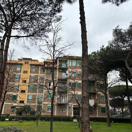 Appartamento Locato Con Finalita Turistiche Ostia Екстер'єр фото