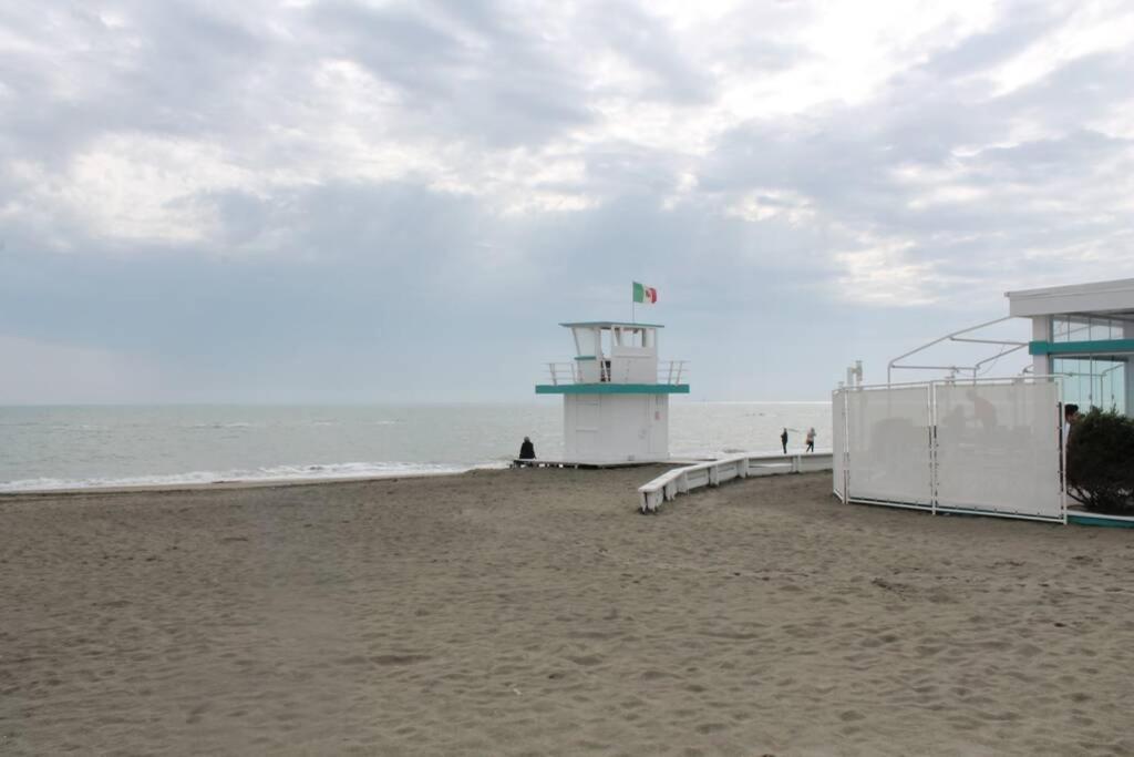 Appartamento Locato Con Finalita Turistiche Ostia Екстер'єр фото